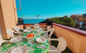 Apartamento Con Jardin A 11 Metros De La Playa. Cg.
